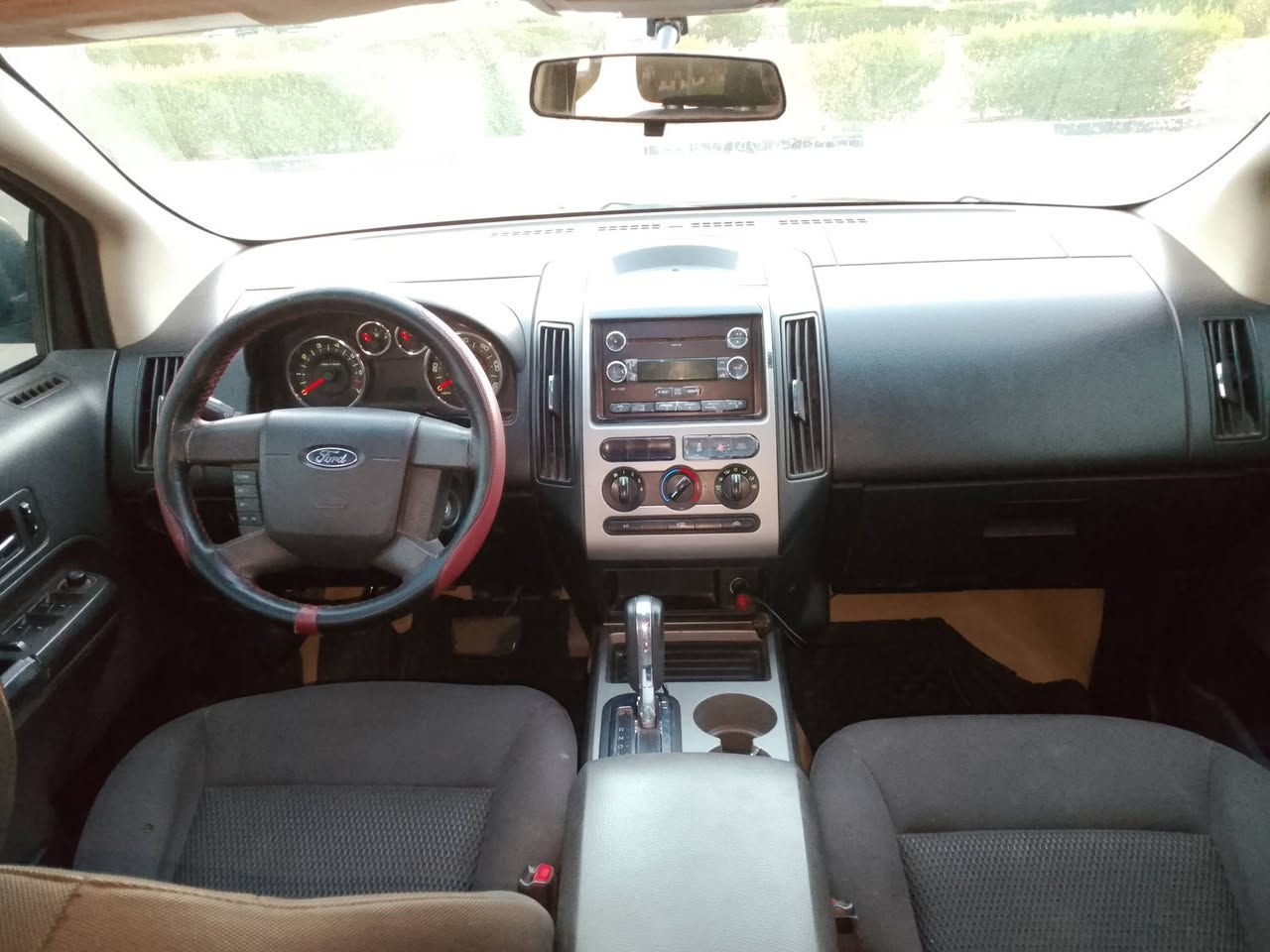 فۆرد ئیدج مۆدێل 2010
بێ بۆیاخ بەشەرتی گێڕو مەکینەو تەحویلو بڕاوەو غرامە سەنەوی تازەیە گۆڕینەوەش ئەکەم بە سەیارەیەک بە دڵم بێت
نرخ/82گەڵاو کەمێک معامەلە 
شوێن/سلێمانی
ژمارە تەلەفوون/***********
***********
