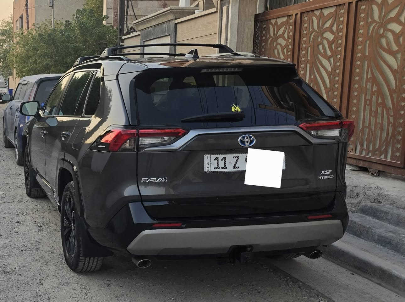 Rav4 hybrid xse 2023 للبيع
راف فور ٢٣ ماشيه ٦٦ الف كيلو 
مواصفات xse يعني تقريبا فول اله شويه 
صور الحادث وصور التصليح مرفقه بلصور 
سعرها ٢٢٠ $ وبيها مجال للطيبين 
*********** 
ورجاء الي ميعجبه البوست ليعلق تعليق سلبي او محلو يكدر يعبره او يكتب كلمه طيبه
