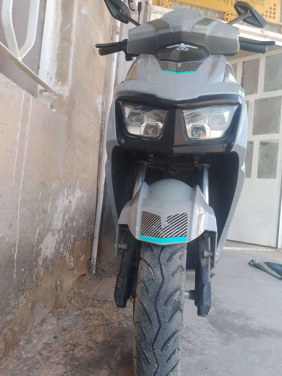 للبيع دراجة سيكنس موديل 2025 🚲🔥

الدراجة نظيفة وكلشي بيها تمام، ما بيها أي نقص أو شغلة تحتاج تصليح.
البطاريات تخم كامل وشحنها مفوّل، وما بيها أي نفخة أو انتفاخ.
الدراجة جاهزة للشغل والاستخدام وما تحتاج أي مصاريف.

موديل 2025 — نظيفة وجاهزة.
الفحص للجادين، واللي يجي يشوفها ويفحصها بنفسه.مشتني 40كيلو ..سعر600 وبيها مجال بصيط
 
 او مراوس بجبلي حسب لقناعه ونضافه ..والله يرزق جميع
