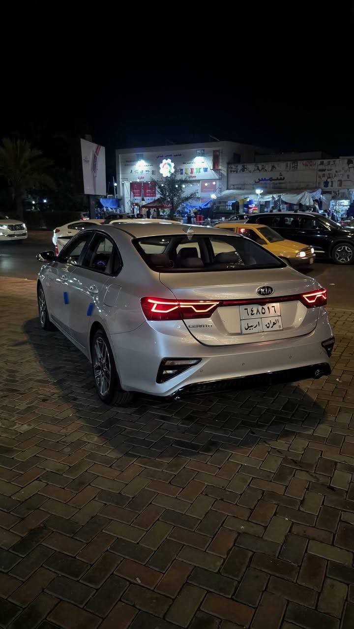 سيراتو 2020 خليجي فول مواصفات vip محرك 1600 دوش كير AT المرغوب ماشيه 88kالف
على وضع الشركة
.
فتحه 
بصمه 
شاحن وايرلس
تحكمات ستيرن جهتين
شفتات بالستيرن
قطعتين تبريد
تبريد بيانو
تحكم تبريد السايق و الراكب منفصل
مري كهرباء
اشاير بالمري
حساس امامي خلفي
لد نهاري رباعي فراشه
بك لايت لد
فول منظومه زنون عالي و ناصي بلادي
ويل كب ١٧ نجمه بلادي
جنطه ذكيه 
كشنات جلد
تدفئه كشنات
كرسي السائق كهرباء
مرايا وسطيه اوتو دم 
بعد بيه هواي مواصفات
.
السياره على يدي من الزيرو القماره تقره دبل كود او صبغ كيفك شتحسبها احسبها بس هوا صبغ شركة 
.
السعر 143$
مكاني الاعظمية سبع ابكار 
للاستفسار الاتصال على *********** .
