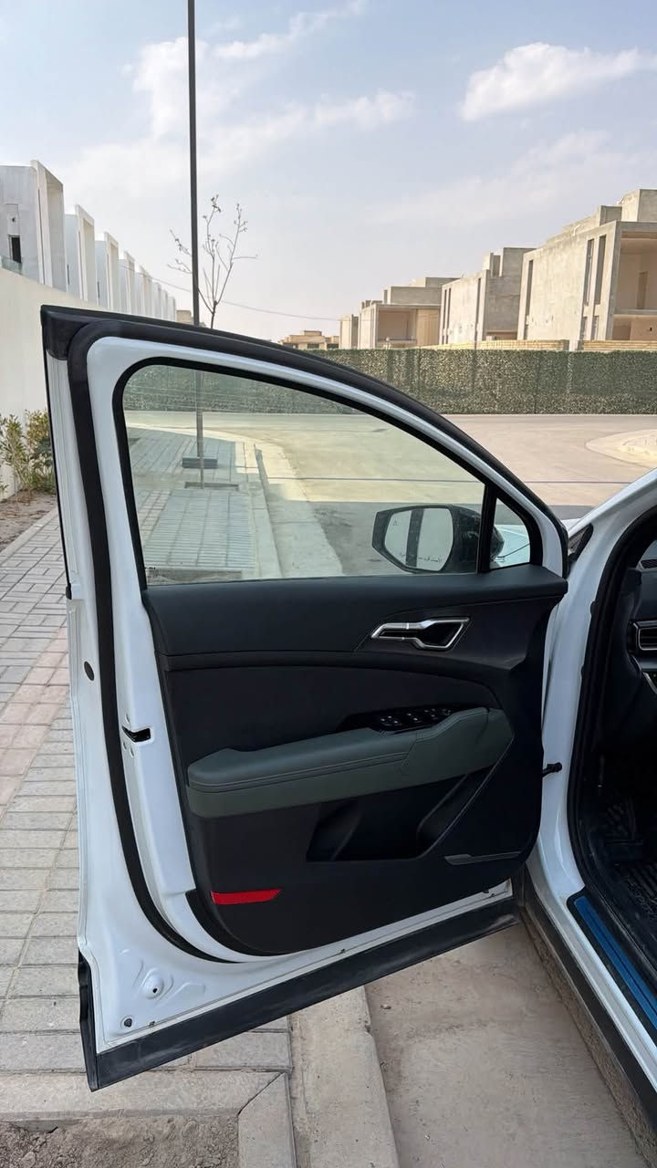 سبورتج 2025 بلاك اديشن ماشيه 700 كيلو فقط

رقم بغداد كفاله السياره فول مواصفات بانوراما داخل زيتوني كلشي اسود بيعا

سياره بعدها بلضمان وعلى دهن الشركه بعده ممبدل ماشيه اقل الالف

سياره رقم بغداد باسمي
مكاني بغداد مجمع البدور

للتواصل عبر الواتس او الاتصال
***********
