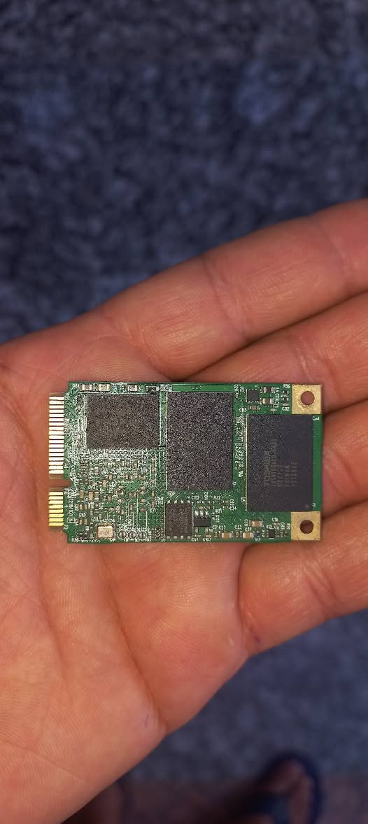 هارد خارجي ١تيرا وهارد لابتوب ٢٥٦ ssd قيم واخذ ***********
