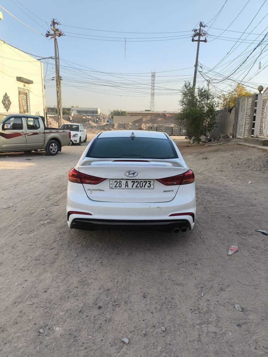هونداي النتره

موديل 2018

رقم نجف دولي

سيارة رياضي سبورت محرك 1600تيربو كير عادي 6 نمر وي البك 7 محرك كير جدد

حداديه جديده

تبريد ثلج ❄️
مواصفات

بصمه 
فتحه سقف
ترحيب
حساسات جانبيه
لإدارات
تحكم صوبين
شاشه بلاديه
هيترات باكشنات 
غرفه جلد 
كامره خلفيه بلاديه
حساسات خلفيه
مانع انزلاق 
هواي بعد بيها مواصفات ماذكرتها
سياره فول مواصفات رياضي 
بيها 3قطع صبغ ولاكن السياره بيها كلير حزام الكلير بسونار يبين صبغ هيه وارد امريكا حادثها ابأمريكا موضح بصور السعر 95 بيها مجال حق الجيه للاستفسار *********** النجف, العراق
