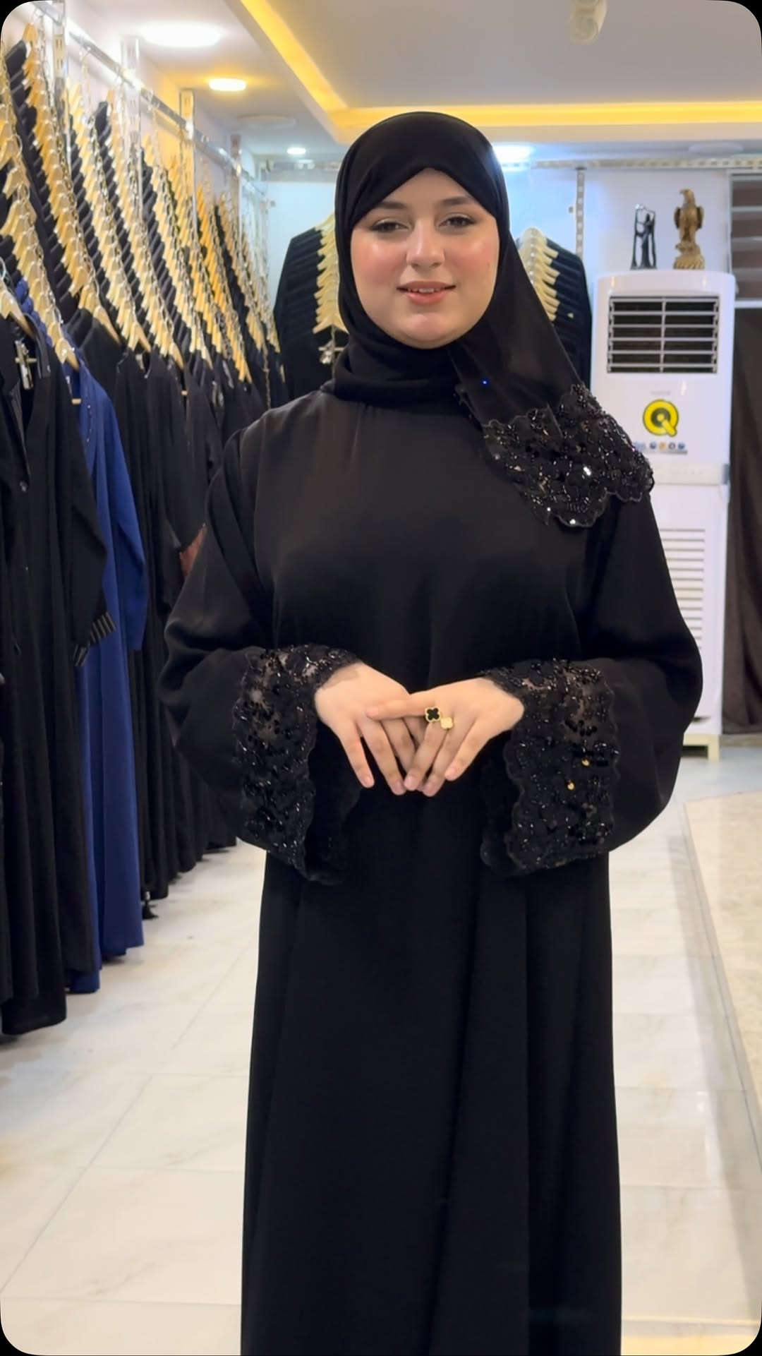 متوفر داخل فرع السماوة بـسعر 25 الف 
العنوان 📍 السماوة الغربي شارع الدفاع المدني مجاور صالون بيوتي
