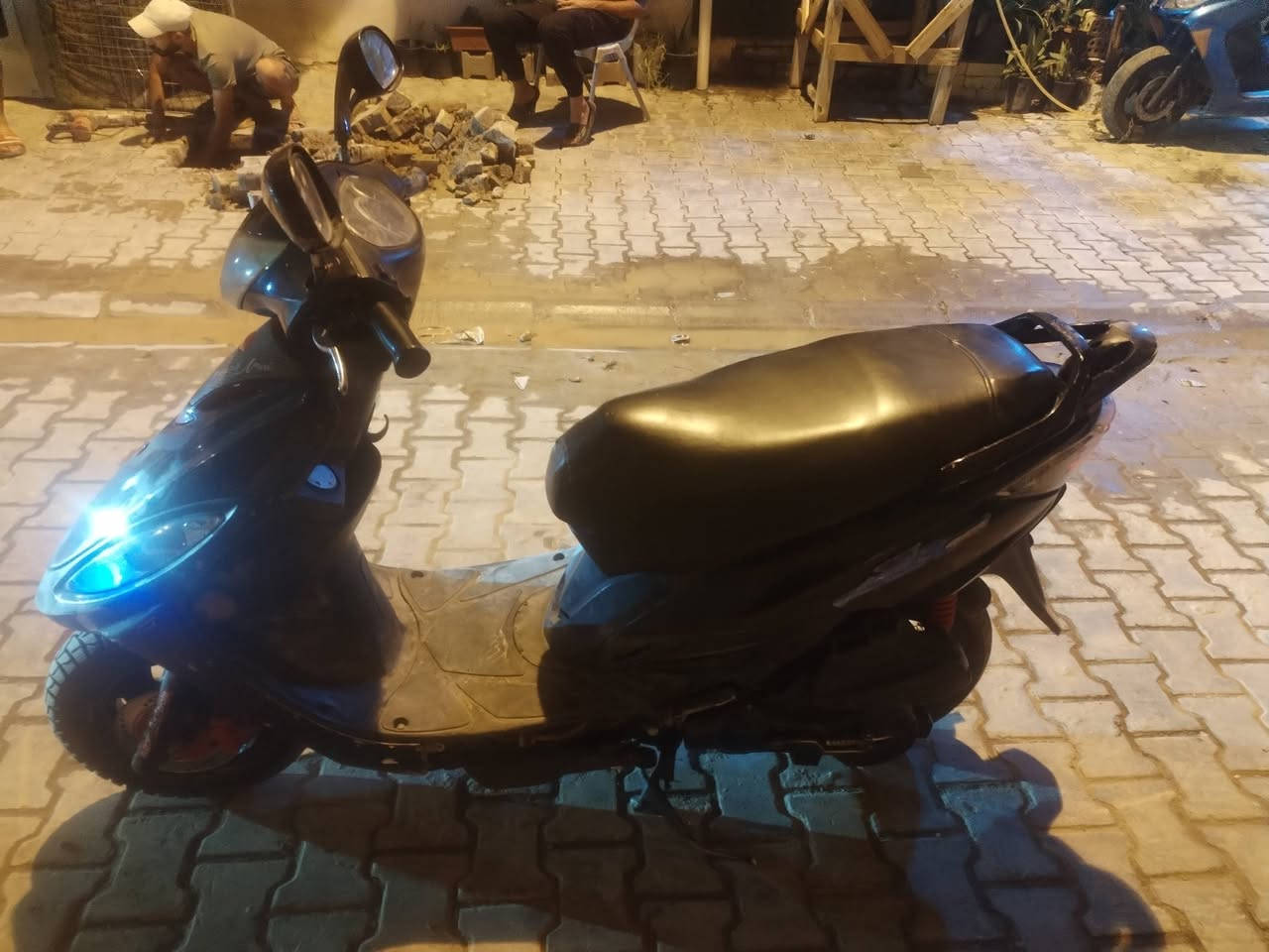السلام عليكم دراجة ١٤٠ كامكو دراجة خير من الله السعر 375 وبيهة مجال للاستفسار***********
