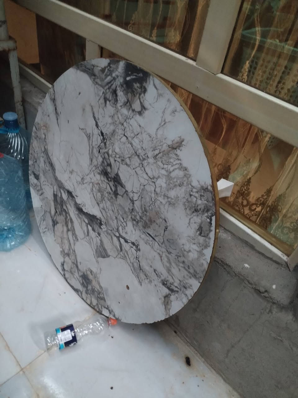 جديد ميز طعام للبيع توصيل مجاني للبيع للاستفسار الاتصال على وساب فقط ***********

