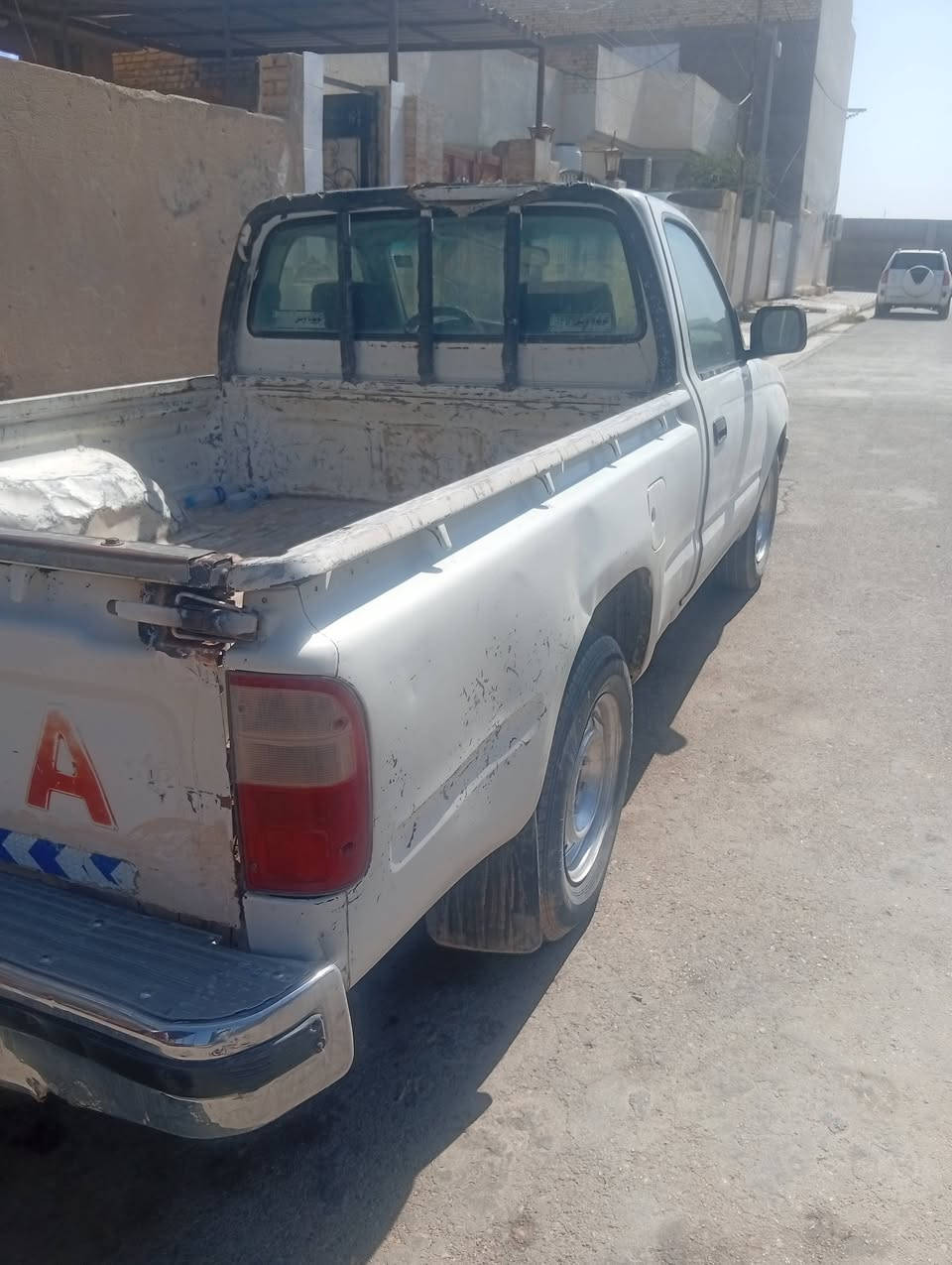 سياره للبيع فلاحيه موديل 2001
سياره مكفوله شرط المداور 
والرقم ديالى السفسار على هاذه 
الرقم ***********
