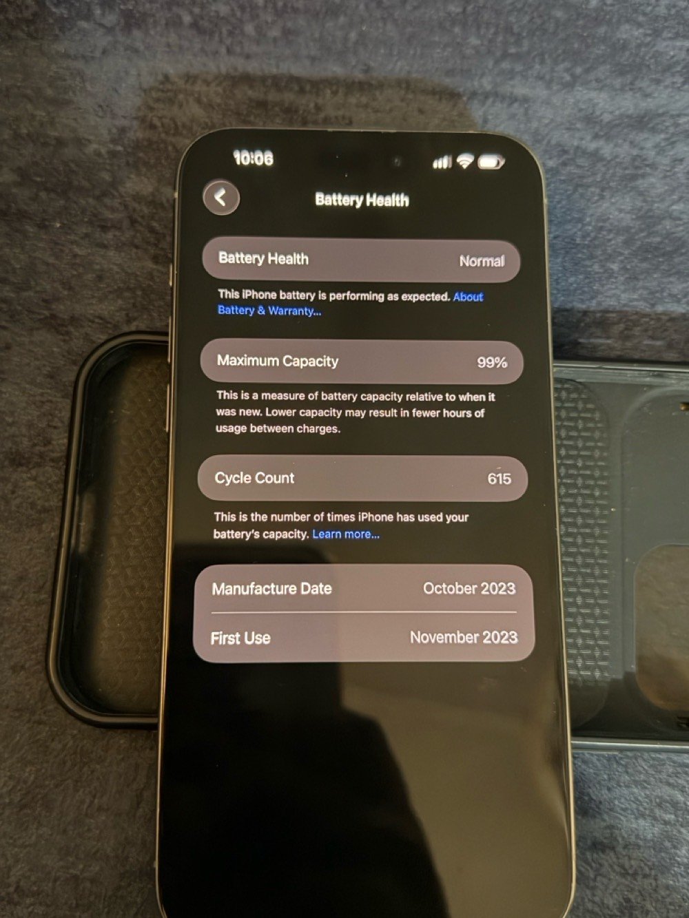 جهاز ios 15 pro max جديد استعمال 5 اشهر اكفل الجهاز الك من الطول للطول ما مفتوح خدوش طفيفة بالشاشة ظهر الجهاز اي خدش مابي الجهاز ما مفتوح ولا داخل اي صيانة جهازي معتز بي اذا جنت ملاحض بطارية 99 ودورات 615 ما اخلي البطارية تنزل ولو 50 بالمية لان اعتزاز شخصي الجهاز شرق اوسط 

السعر خاص :

للتواصل واتساب : ***********
شنو سعة الجهاز بالضبط: 128 لو 256 لو 512 لو 1 تيرا؟: 
256
هسّة الجهاز وين موقعه بالضبط، وأي منطقة/مدينة تريد التسليم بيها؟: 
بغداد
هل ويا الجهاز العلبة الأصلية، السلك، أو أي ملحقات ثانية؟: 
لا تتوفر مع الجهاز اي ملحق
كل الوظائف شغالة تمام لو بيه أي ملاحظة مثل الفيس آي دي، الكاميرا، السماعات، أو الواي فاي؟: 
الجهاز جديد كلشي مابي