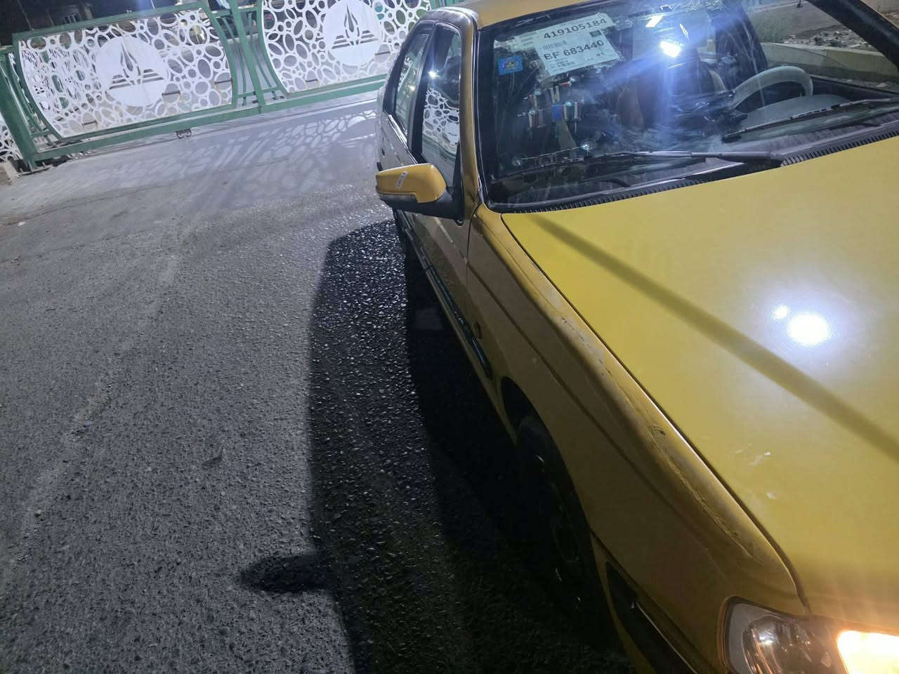 السلام عليكم 
بيجو بارص ٢٠١٥ 
رقم انكليزي تحويل ثاني يوم
مصفرة هيئه وغرامات 
سيارة مكفولة ماعدة تبديل بنيد 
بدون ظرر قمارة 
سيارة جاهزة ما بيهه اي نقص 
كير ومحرك خير من الله 
منظومه تبريد جديدة
تخم تاير جديد 
شاشه دشبول 
سنتر لوك 
مكان سيارة بغداد لسياحي 
رقم تواصل ***********

