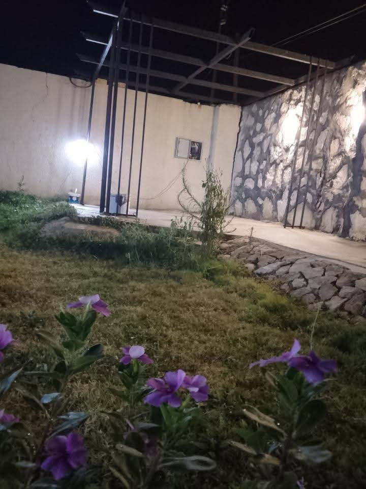 السلام عليكم مزرعه للبيع المساحه ٦٠٠ متر تحويل مباشر بسم المشتري طابو سند ٢٥ العنوان جسر ديالى منطقه التويثه تحتوي عله غرفتين نوم وحده سويت ومطبخ صاله استقبال معزول حمامات عدد ٢ ومسبح حديقه كامله من كلشي للاستفسار ***********
