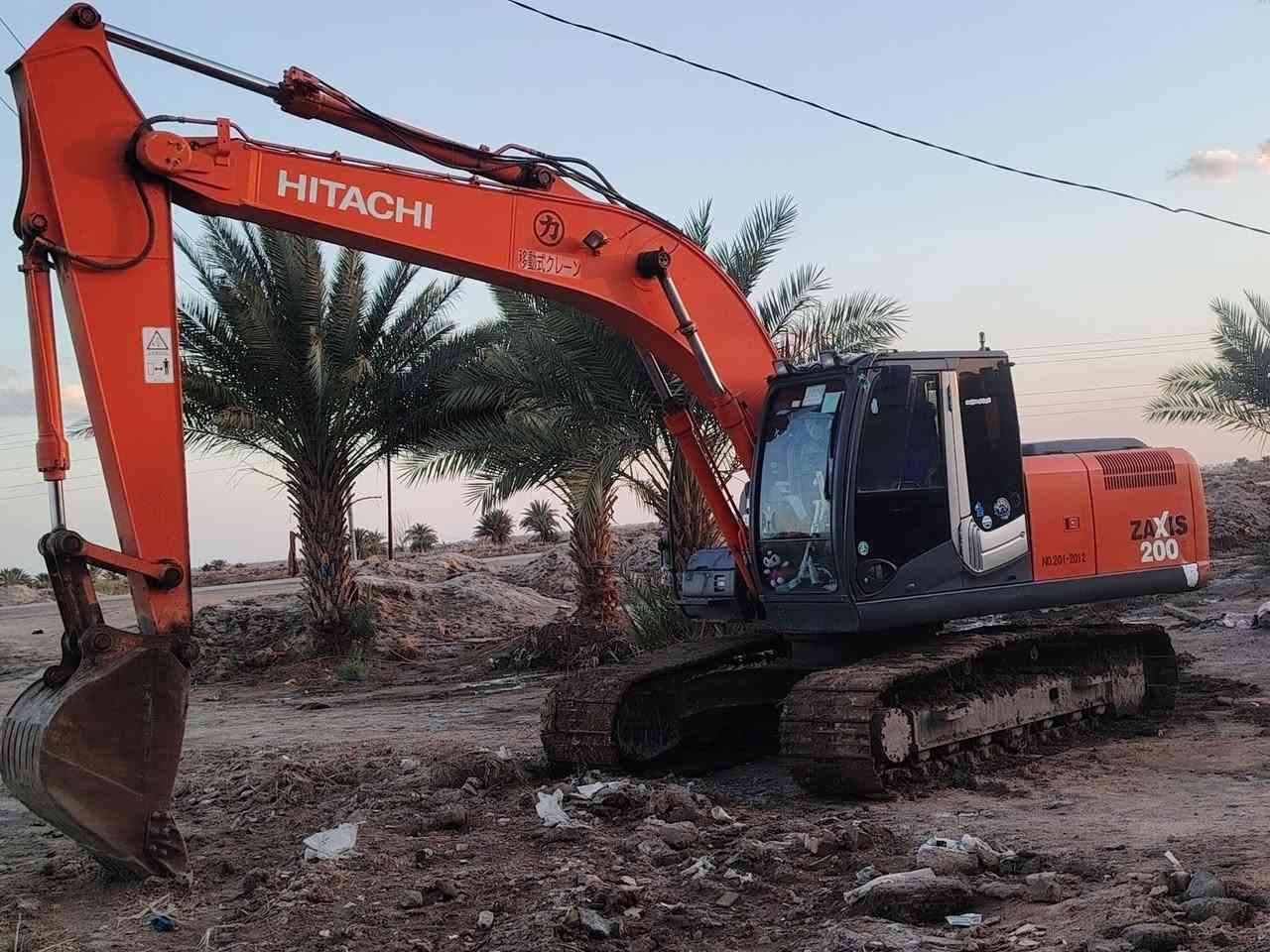 سلام عليكم حفاره البيع مديل 12كفاله عامه من كلشي مشتغله 6000زنجيل 70 قطره  صبغ مابيه مشتغله شي قليل ياباني اصل المكان بابل ***********غيره متواجد عله الفيسبوك
