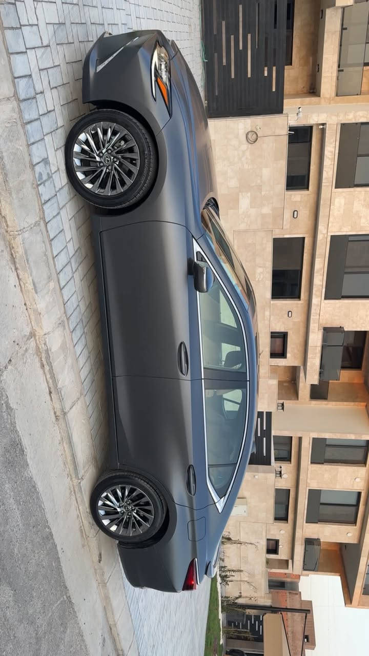 السلام عليكم للبيع  التحفه اليابانيه 🤍
Lexus ES 300 h 2024 هايبرد الترا لكجري

رقم بغداد ب اسمي تحويل ثاني يوم

السيارة فول مواصفات ١/١ 

ماشية 11 الف كيلو قابل للزياده

سياره اخت الكلين صبغ حافة البنيد

 بدون ايرباك السيارة ✅

‏الترا لكجري 

السيارة مغلفة ppf مات 

كامرات 360 درجة

حساسات امامي و خلفي 

رادارات امامي و وجانبي  وخلفي

نقاط عمياء 

تحديد مسار 

مثبت سرعة تفاعلي شفتات ستيرن

تدفئة تبريد كشنات مع خرن ميموري 

تدفئة ستيرن 

فتحة سقف 

نظام صوتي + دمام خلفي 

شاشة جبيرة نظام كار بلي وايرليس واندرويد اوتو

شحن لاسلكي  

مري شفط وكهرباء وتعتيم تلقائي للمرايات والمرايه الوسطيه

ستيرن جلد

وبيها بعد هواي مواصفات معروفة 

السيارة جاهزة بدون نقص  

مكان السيارة بغداد العامرية

الرقم ***********

نص مكتوب في الصور:
- تعديل