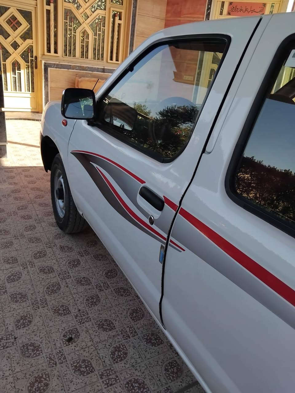 نيسان ٢٠١٢ مكفول من كلشي بي صبغ بالدوسه الجوه البوب اليسره وشويه بالباب الوره السايق ت *********** اهلا وسهلا باليتصل
