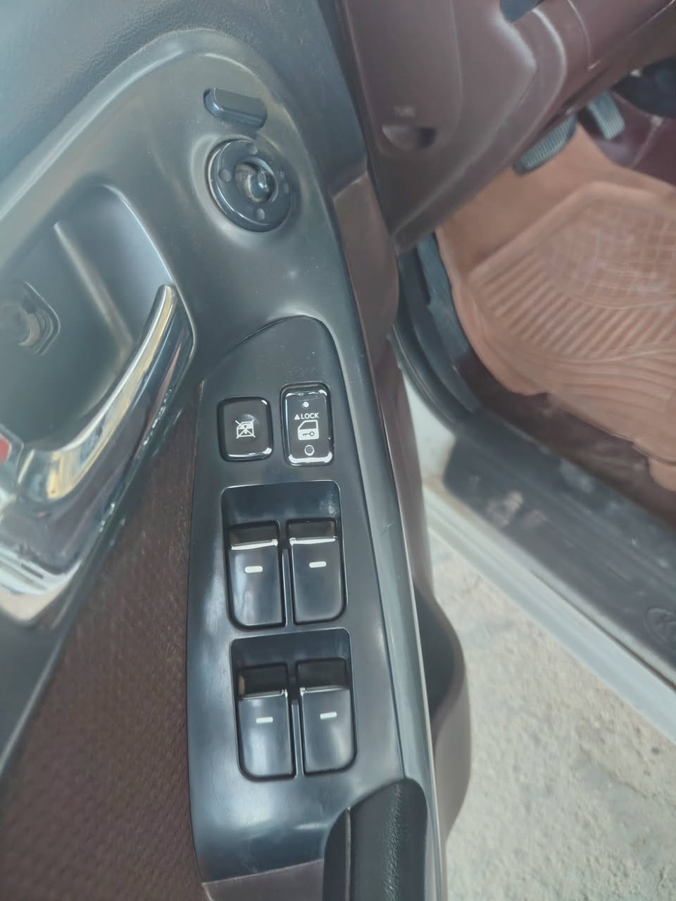للبيع كيا سيراتو
٢٠١٣ خليجي
بيه جاملغ لايسر صبغ فقط
باقي سياره كفاله عامه
كير محرك مكفول
مواصفات فتحه سلايت
تحكمات ستيرا جهتين
شاشة وكامرا خلفيه
اشاير بلمري مري شفط
شفتات سرعه
كير ٦ نمر
مكينه ١٦٠٠ دوش
داخل لونين
مكان واسط الصويره
سعر ١٠٥ بيه مجال
مكان واسط الصويره
استفسار اتصال ع رقم
***********
