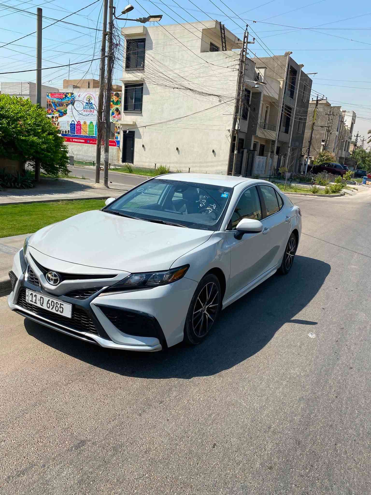 كامري موديل 2024 صنف SE بانزينماشيه 34 الف
ترقيم جديد 
مرقمه بغداد باسمي تحويل مباشره 
بيه مصبوغ بنيد وجاملغ وقبغ جنطه إضافه إلى رؤوس الشواصي الخلفيه 
ايرباك سترين فقط 

موقعه بغداد حي الخضراء 
السعر 180 قابل للتفاوض 
للاستفسار 
  ***********
