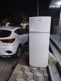 ثلاجه حجم وسط شغاله فوك وجوه مكان بغداد جديده سعر٩٠