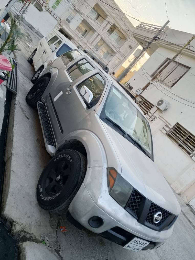 نيسان باسفاندر 2006 فول مواصفات 
سلڤر 4×4 دبل اكسل ناو زه رد تبريد تؤماتيك
نیسان پاسفاندەر 2006
خلیجی
گێڕ تۆماتیک
v6
4×4 of rowd
دەبل ئەکسل 
گێڕو مەکینەو تەبرید بەشەرت
تەبرید مەرکەزیی 
چوار تایەی نوێی ڵەسەرە
جام کارەبایی
تحدید سورعە
کوشن 3 ریز
کامیرا شاشه
حيزام سبوغ
غرامەی 75 هەزار
250 هەزار ڕۆشتوە ناو کرێمی زۆر خاوێنە ڵەگەڵ سپێری بیڵادی
نرخی تەنها 69وەرەقەو مەعامەڵەشی تێدایە
گۆڕینەوەش دەکەم
ژمارەی تەلفون *********** أربيل, العراق
