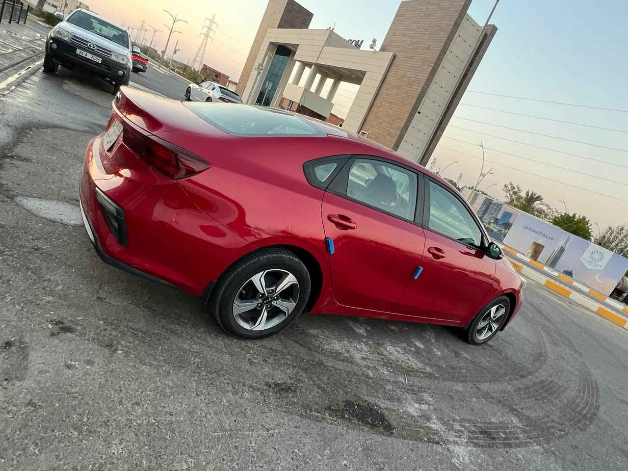 🚘 للبيع كيا سيراتو موديل 2021 مكفوله كفالة عامه من الصبغ والبارد والحالوب كير محرك تبريد صدر تخم تاير بشرط سيارة جاهزة 

💰 السعر: [132] وبيها مجال 
📍 المكان: [صلاح الدين تكريت]
📞 للاتصال: (***********)
