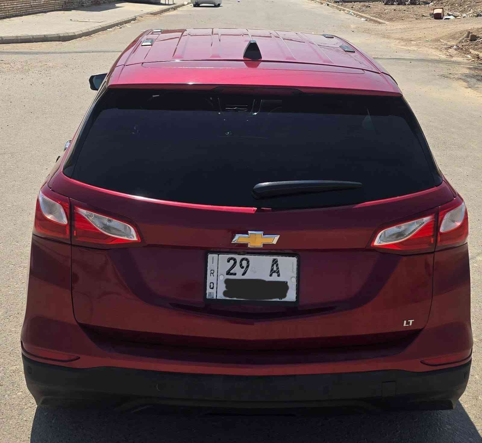 CHEVROLET EQUINOX Lt 2019
اكيونيكس 
 ماشية 140 ألف كم 

  المواصفات:
 محرك 1.5 تيربو  يعني انسى صرف البانزين 
 ✓المحافظة على المسار (Lane Keep Assist)
✔️ تشغيل عن بُعد
✔️ بصمة تشغيل + أبواب 
✔️ تبريد ثنائي (Dual Zone)
✔️ حساسات أمامية وخلفية
✔️ سايد بريك إلكتروني
✔️ تحكم كامل بالستيرن
✔️ Apple CarPlay & Android Aut 
حادث قطعتين بسيط بدون دواخل   .
رقم واسط . مكان السيارة ميسان 

🔢 VIN:
2GNAXKEV5K6126369

السعر المطلوب: 125 $
او مراوس بسيارة 7 راكب 

📞 للاستفسار:
***********
