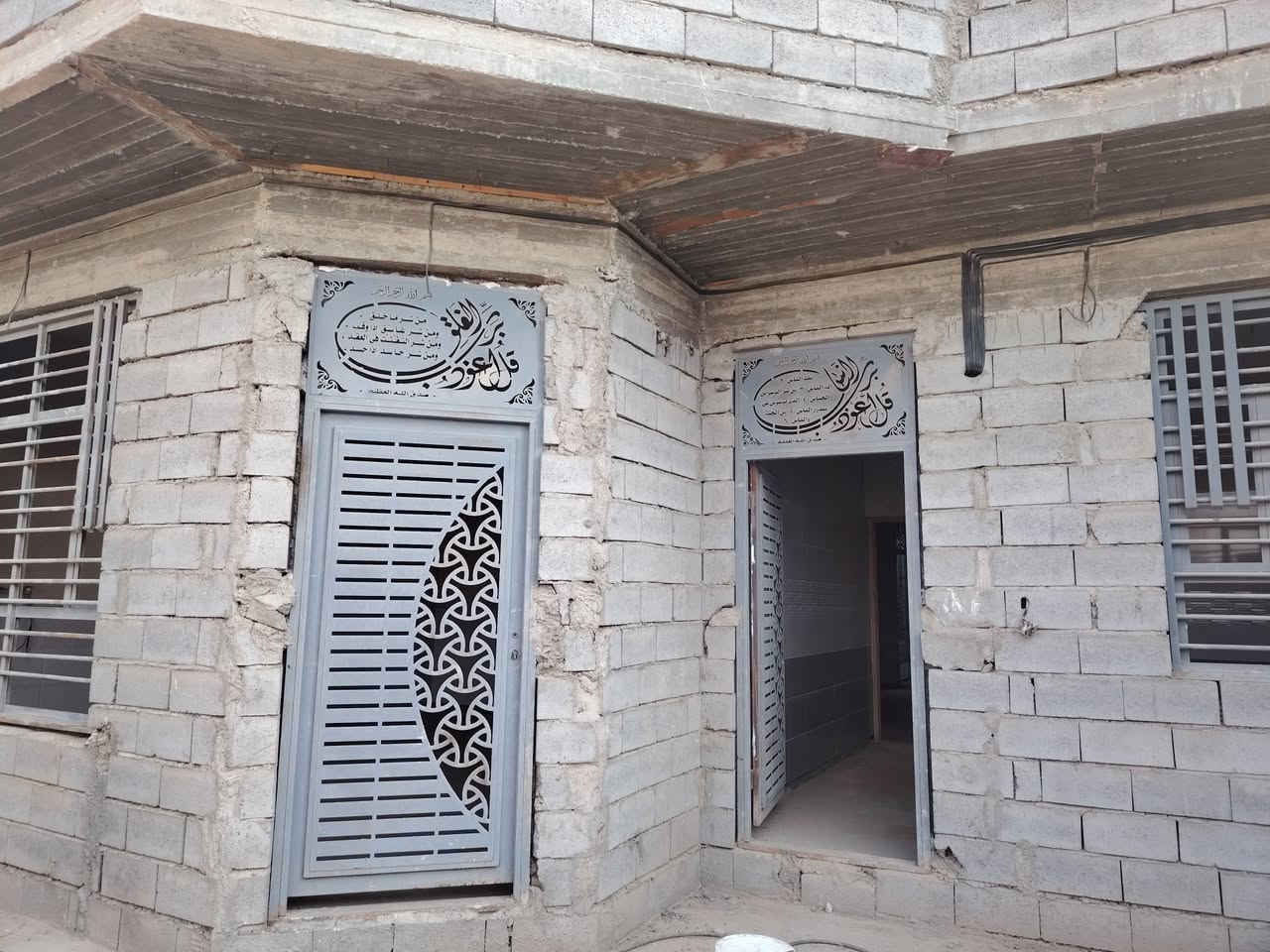 صلاح الدين بلد • هيكل طابقين • ٢٥٠م