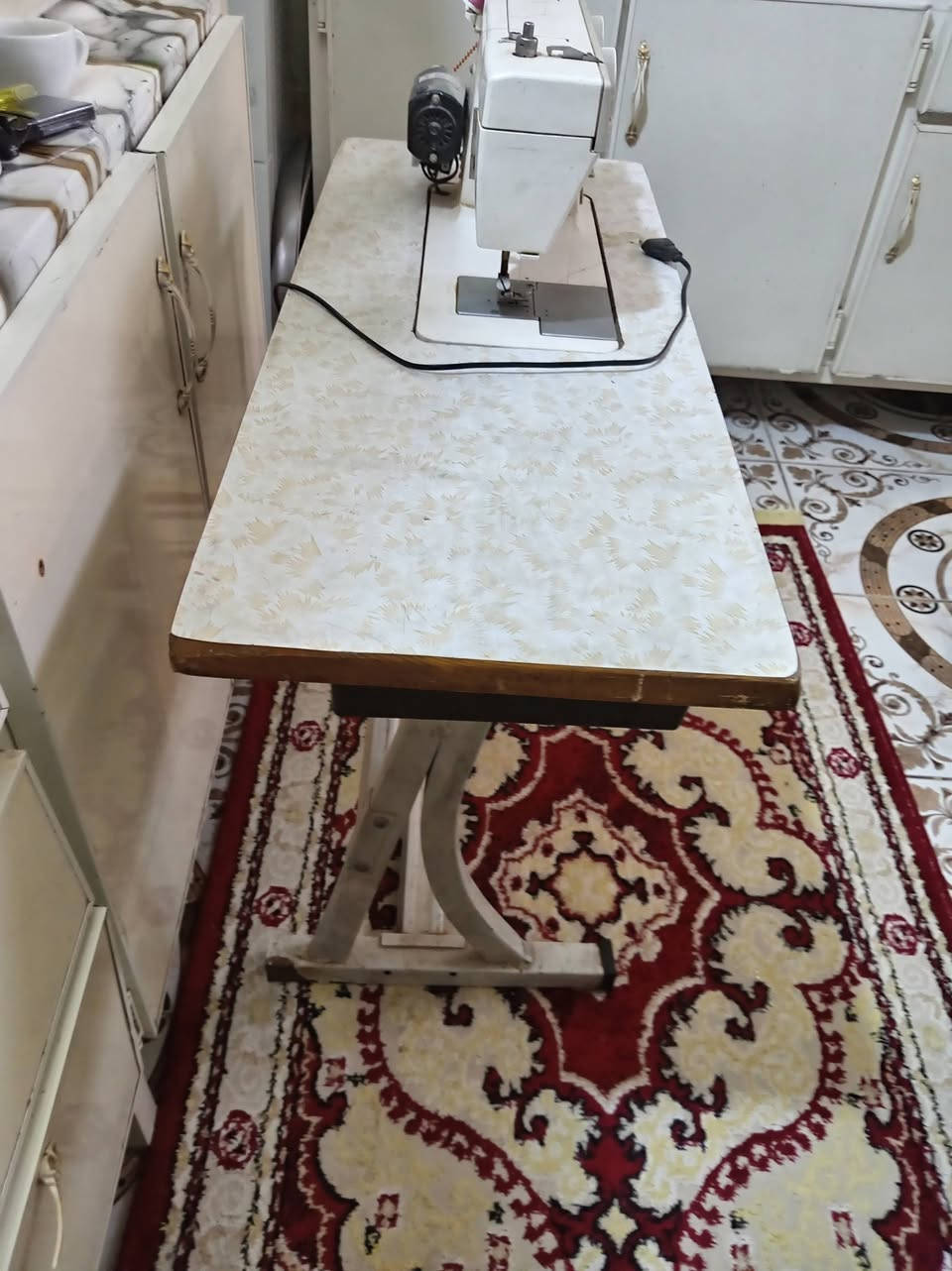 سلام عليكم غراض بيت لبيع مكينه خياطه ودوشك قياس ١٨٠لبيع مكان تاجي اتصال على الرقم ***********مناسبات
