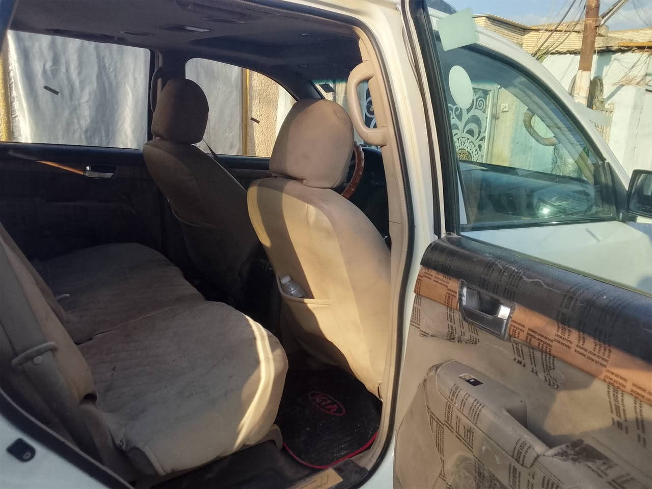 كيا مهافي موديل 9 خليجي فول مواصفات رقم دولي بصرة كير مكينة مكفول بيها جاملغ امامي صبغ وبنيد لباقي كفالة  لسعر 97  بيع مستعجل لغرض أجرا عملية   مكاني بغداد لعبيدي ***********
