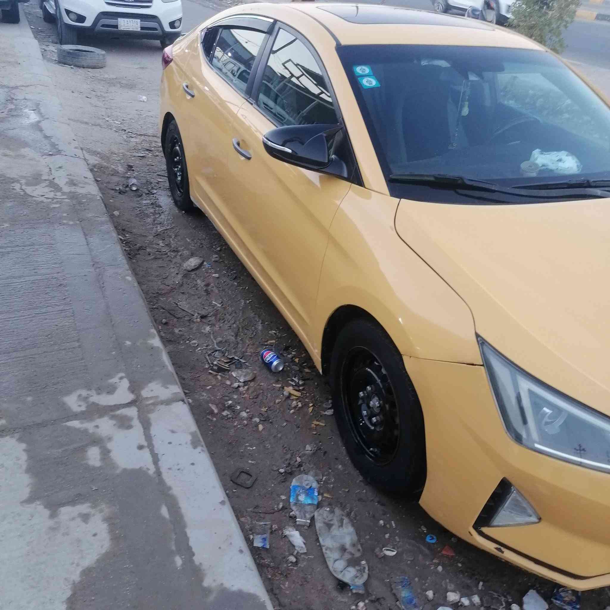 للبيع الانتره موديل 20 أمريكي حادثه جامغ وبنيد بدون دواخل شواصي كفاله فول بصمه  واحد على واحد رقم بغداد ماشيه 173 الف خطين بنزين وغاز هيه غرامات مصفره مكينه كير الي مرغوب 6 نمر حداديه تبريد كله جاهزه  مكان الديوانيه السعر 115 قفل مكانه الديوانيه رقم موبايل ***********
