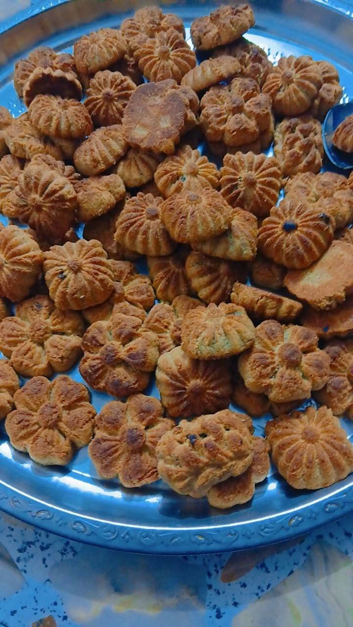 السلام عليكم 
زبائنا الكرام💐
متوفرة جميع الاكلات الي بلمنيو 💙
#أحجام كدورة #الدولمة مختلفة وحسب الطلب 
(الصغير _الوسط _ الكبير )
#انواع الكبب
#برياني لحم 
#برياني دجاج 
#انواع المعجنات 
#الأسماك الكبير والصغير 
#ورق عنب 
#جلفراي 
#بيتر جكن 
#كليجة_دايت
#كليجة (تمر حلقوم _مبروش)
#مقلوبة لحم 
#مقلوبة دجاج 
تتوفر خدمة توصيل لجميع مناطق الكوت حصرا 🛵
للطلب مراسلة البيج أو عبر الواتساب 
***********
