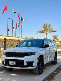 جراند شيروكي سوميت • ٢٠٢٣ • ٤x٤