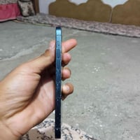 آيفون ١٢ • ٦٤ • بطارية ٨٦