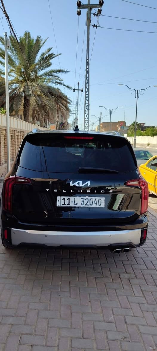 كيا تلورايد للبيع
موديل 23 
سبعة راكب 
سياحي منفصل 
تبريد ثلاث قطع 
رقم بغداد باسمي 
تحويل مباشر
السقف سلايت
بصمة تشغيل 
ابواب بصمة الصدر وباب السائق
هند بريك بصمة
رادار امامي 
رادار خلقي 
تشغيل عن بعد 
حساسات 
اطفاء أثناء الوقوف اتوماتيكي
اقتصادية 
سعة المحرك 3800 
الكير 10 نمر 
وبعد مواصفات 
مبدل بيها بنيد وجاملغ جهة الصدر اصليات 
رقم الموبايل 
*********** اتصل وتدلل بيع مستعجل السعر 265 وبيها مجال وبالخدمة
