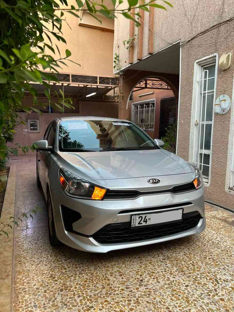 السعر…118
كيا ريو 2021 وارد امريكي محرك 16 دوش المرغوب بدون دوانز ماشيه 56 ألف حقيقي سبير ما نازل استخدام شخصي رقم دهوك الجديد بأسمي سنويه لغاية 2031 تحويل ثاني يوم

المواصفات:
شاشه كبيره
كامره خلفيه
تحكمات ستيرن جهتين
انضمة قيادة (SPORT + نورمال)
قفل مركزي
جامات كهرب 
مرايات كهرب
منفذ USB امامي + خلفي

الضرر: جاملغ الخلفي اليمين+شبر بالصندوك بدون دواخل
الموقع:موصل حي الزهور
للأستفسار:***********
