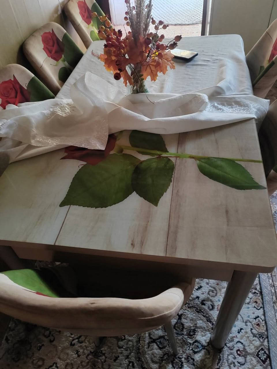 خورماڵ • طاولة ٦ اشخاص • نظيفة