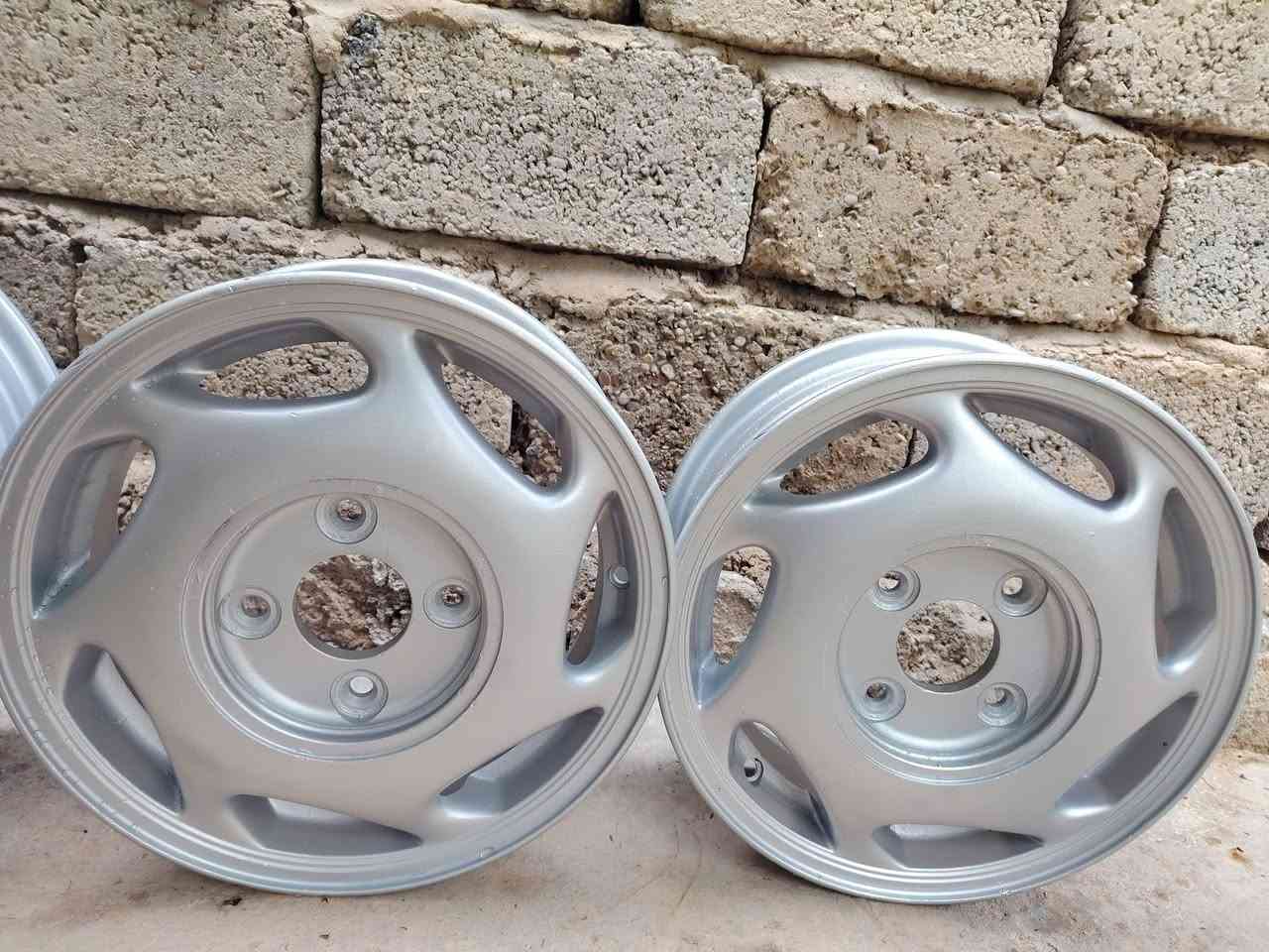 السلام عليكم 

تخم ويل سوناتا تو بلادي مال حاويه نضافتهن 100%
مكفولات من العواج والضربه 
سعرهن ب230وبيهن مجال 
الاتصال على رقم ***********
بي واتساب ايضاً.
