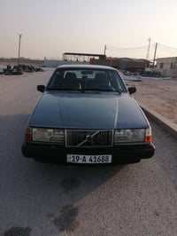 موديل ١٩٩٠ • جاهزه • مكينه وكير