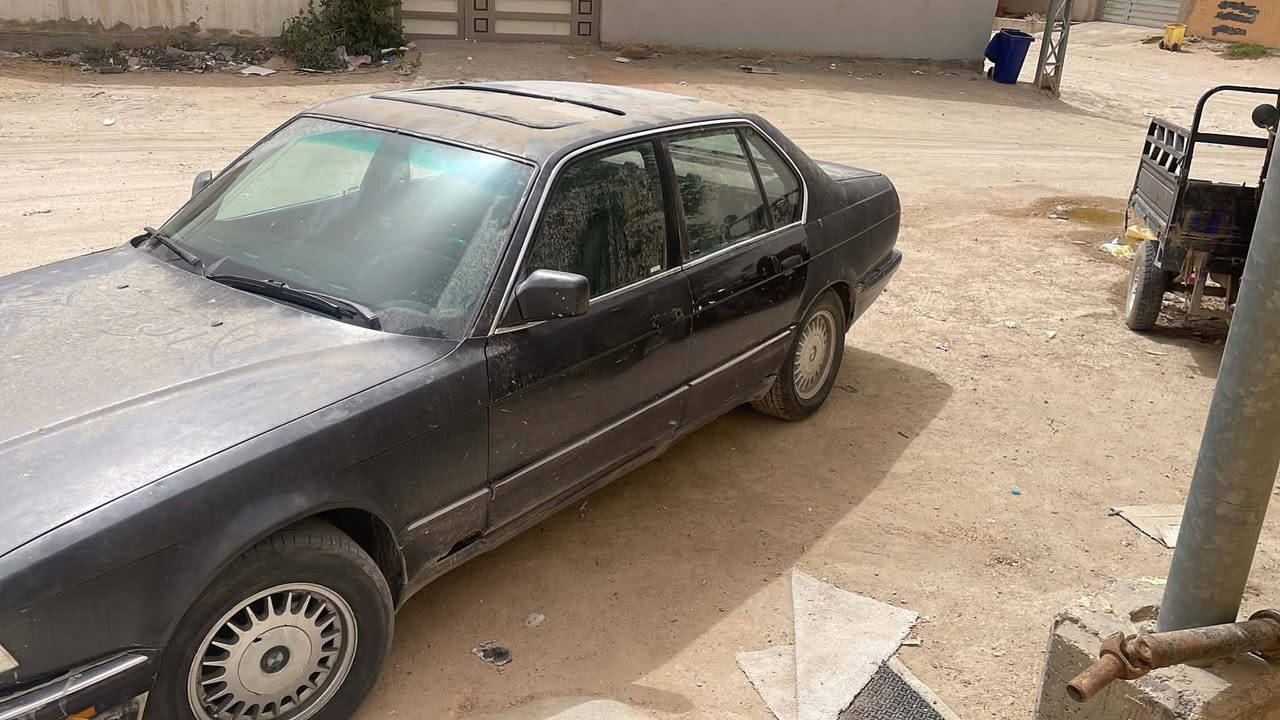 سلام عليكم بي ام 730
بيع فقط 
رقم بغداد 
سنويه ساقطه 
مطلوبه مرور 700 الف ينكطع من حساب 
مكينه 8 مسكر 
كير اوتو
سعره 28 وبيه مجال 
مكان النجف
***********
