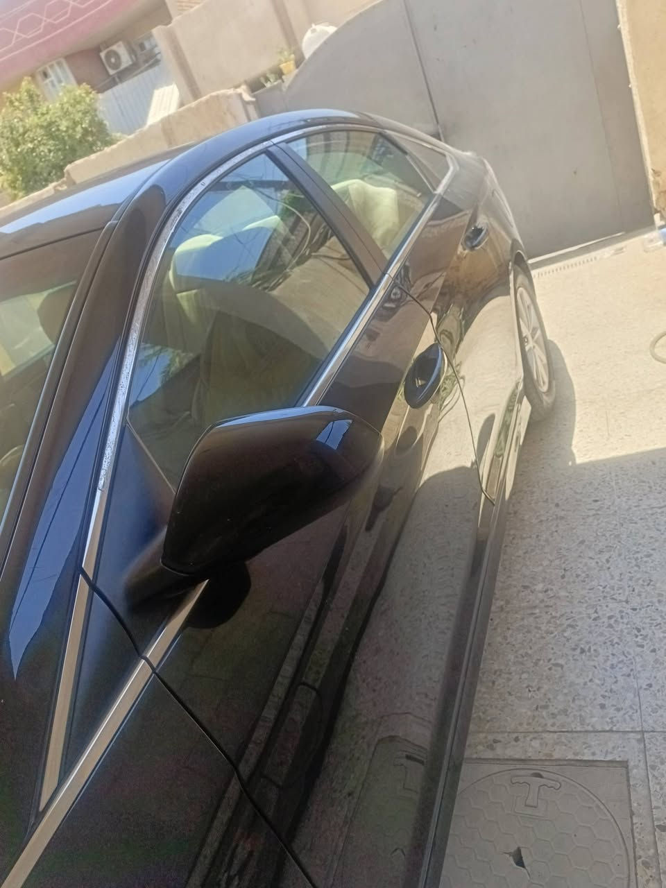 سوناتا 18 حادث سرقه الجاملغات الاماميه والجاملغ الخلفي انصبغ أثر شخط سعر 107 وبيها مجال حك الجيه *********** المكان بغداد
