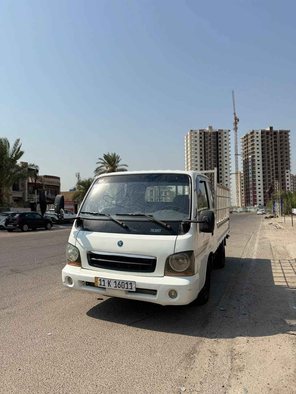 سلام عليكم كيا بنكو ام عيون موديل 2002للبيع السياره حلوة ونضيفه مامتعوبه مال بيت مكفول شاصي وكير واكسل ومكينه غرفتها نضيفه بسمي تحويل ثاني يوم سعرها 75وبي مجال لطيبين مكانها بغداد رقمي ***********
