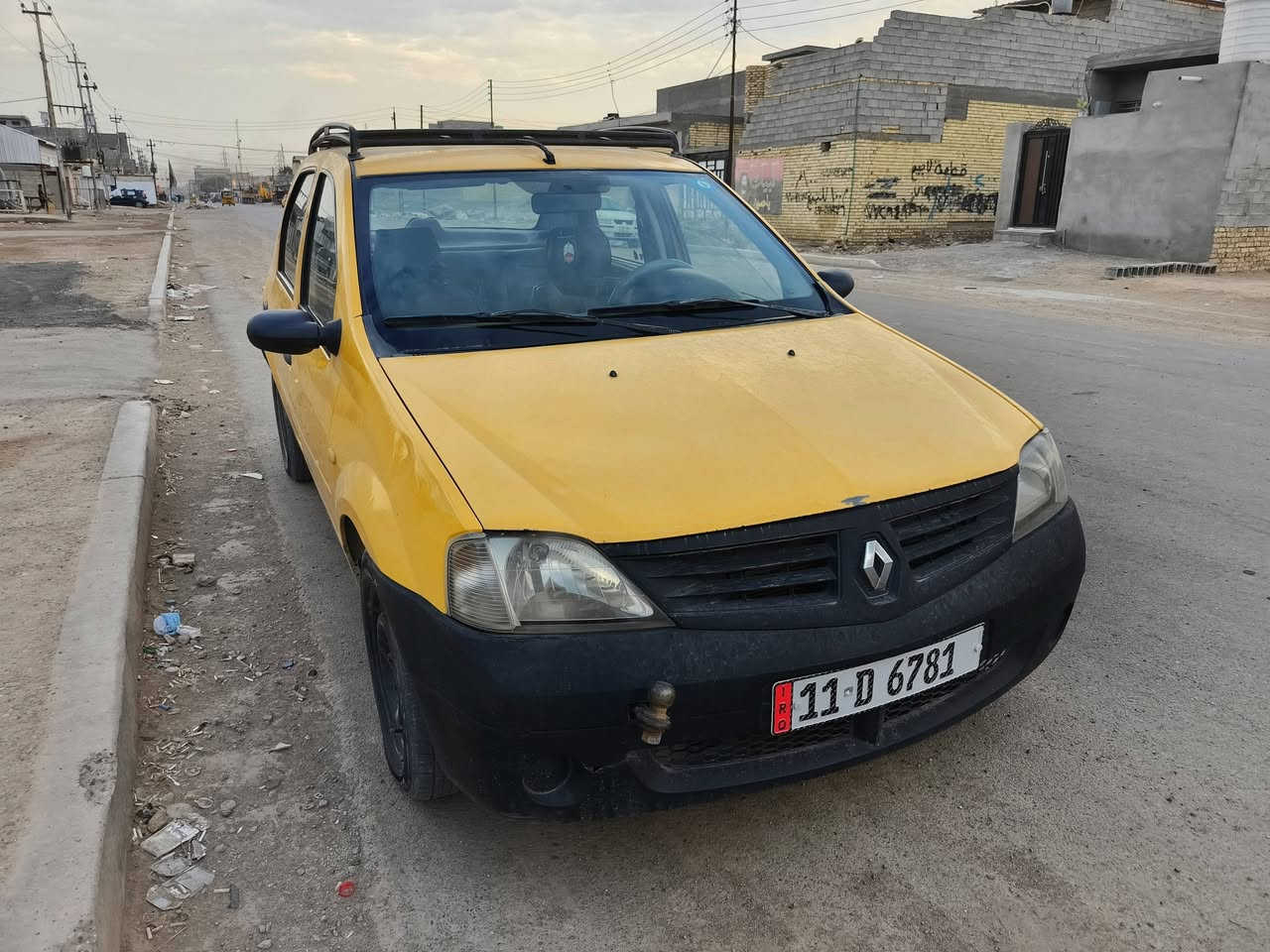 لوجان • ٢٠٠٩ • محرك وگير نظيف