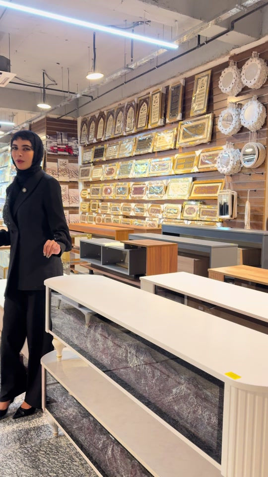 طاولة • بليارد • ديكور