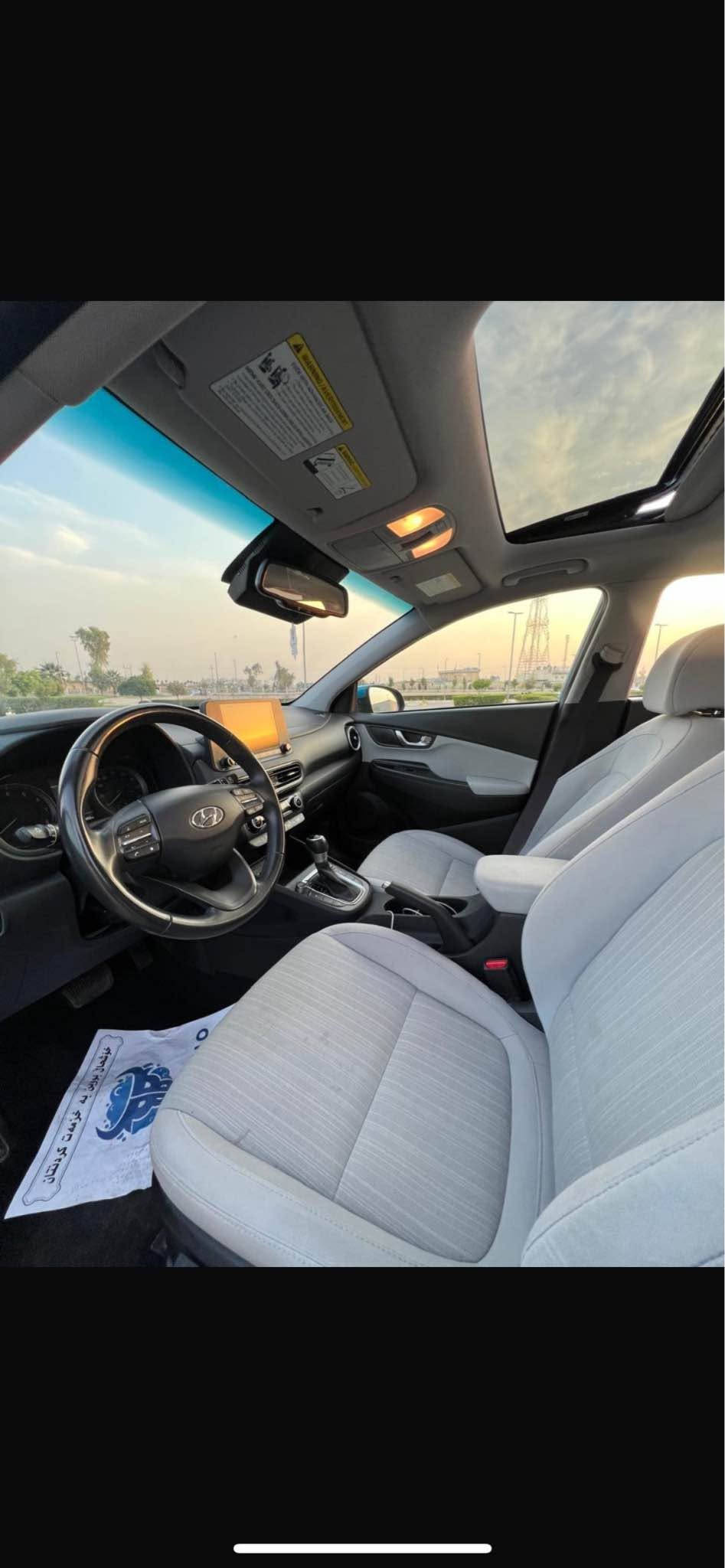 Hyundai kona 2022 للبيع 
سيارة فول  موصفات داخل ابيض بي فتحة
سيارة بجم كبس بدون دواخل بدون ارباك
حادث خفيف كلش
محرك ٢٠٠٠ دوش مرغوب 
كلشي بشرط تحويل و غرامة و كير و محرك و 
كهربائيات
٦١ الف ماشي
سعر ١٣٥$ ورقة بي مجال 
مكان سيارة اربيل أربيل, العراق
