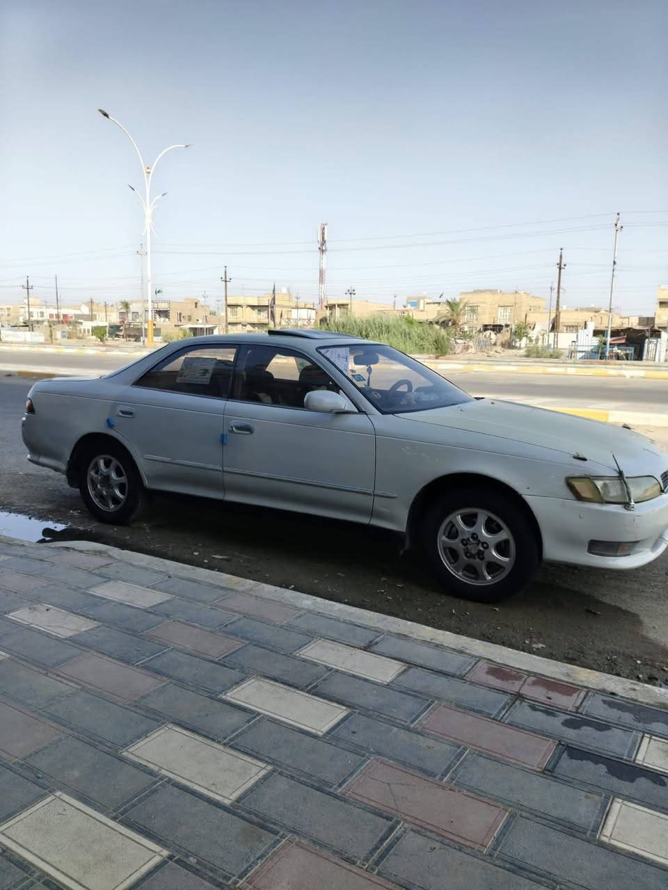 السلام عليكم 
سياره مارك نفخ للبيع 
مكينه ثنين ونص حداديه نضيفه
كشرته حلوه ونضيفه دواخله كلش مرتبه سنويه للالفين وثلاثين تحويل مباشر 
للاستفسار الاتصال بالرقم ***********
