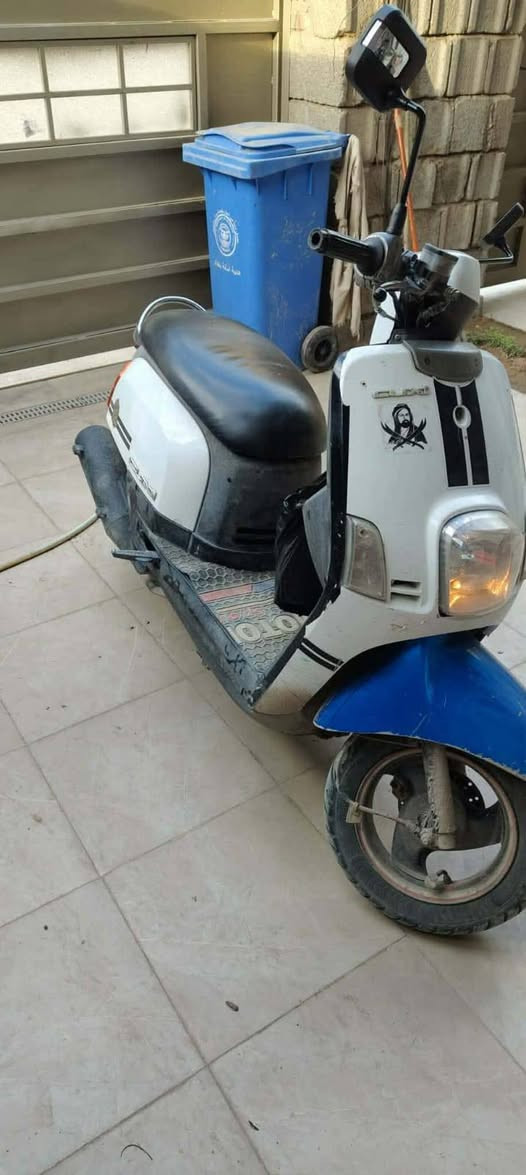 سلام عليكم دراجه بوليس كفاله عامه محركهه يخبل متذب ربع عليهه كلشي شغال
سعر دراجه 400 بيهه مجال المكان بعقوبه الرقم ***********
