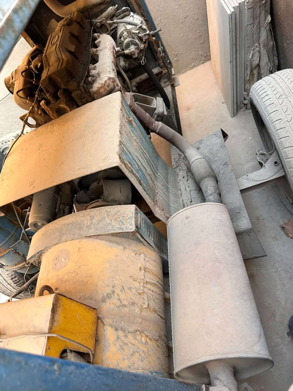 مولد مكينه كيا 3000 
راس توليد ثري فيز تولد 30 KV 
مكان المولد بغداد 
السعر 1,300,000
 للاتصال ***********
