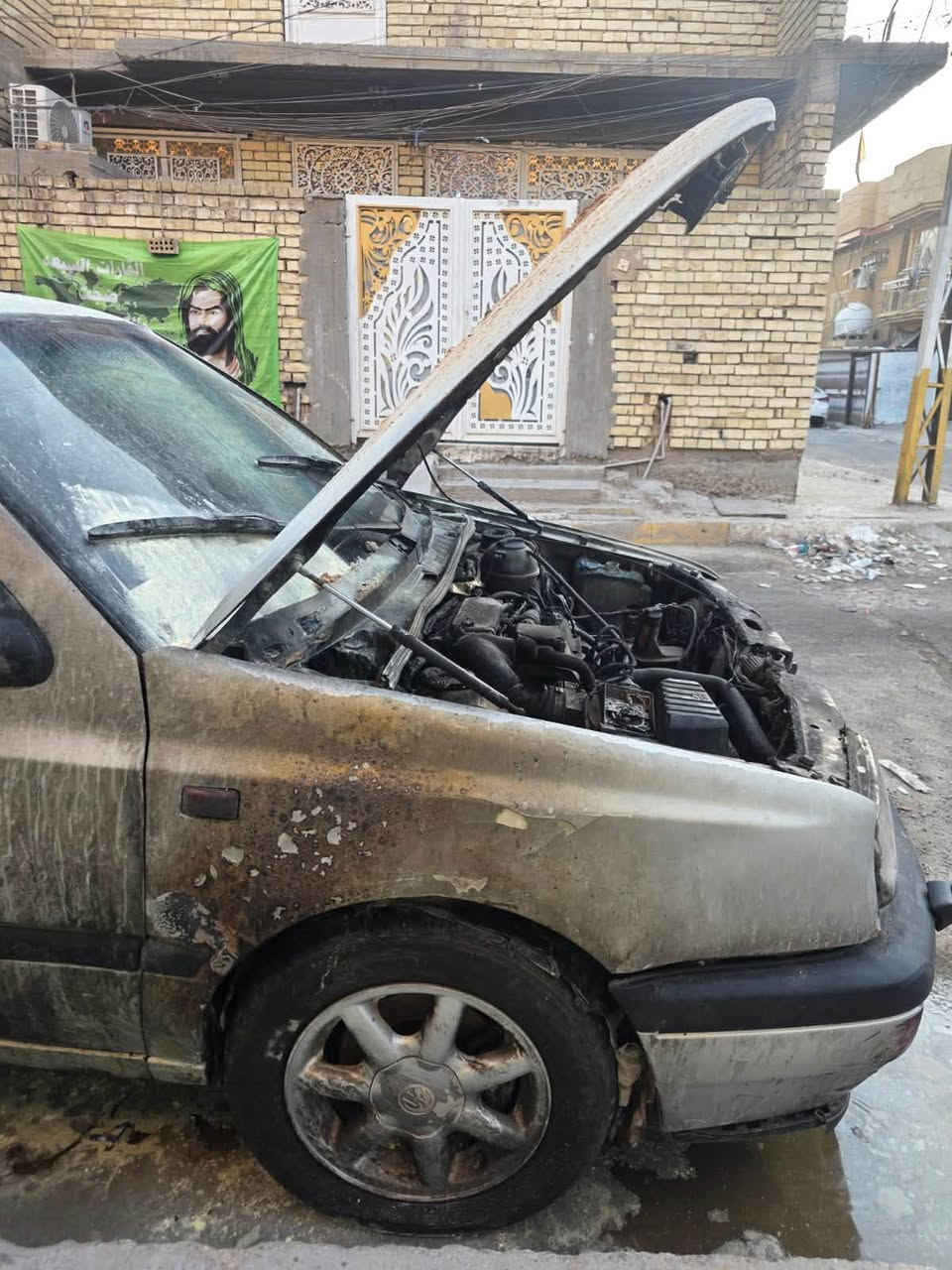🚘 للبيع فولكس واگن فنتو

• الموديل: 1992
• المحرك: 2000
• الكير: أوتماتيك
• الحالة: جانت شغالة وتمشي طبيعي

. رقم بغداد 

السيارة اليوم من دنسوي بيها شغل ونبدل قاعدة الفيت بم، صار تماس بالكهربائيات من جوه المحرك وصار بيها حرك خفيف، والحمد لله على كل حال.

الضرر بس بالجهة المبينة بالصور، والجهة الثانية والجنطة سليمات وما بيهن شي.

💵 السعر: 26 ورقة
🔥 ومتصرفلك عليها 5 ورقات، ترجع 

بيها مجال للطيبين 

📍 المكان: الشعلة – أم نجم
📞 ***********
💬 يوجد واتساب

السيارة تنباع على وضعها،  تحياتي للجميع 👋🏻
