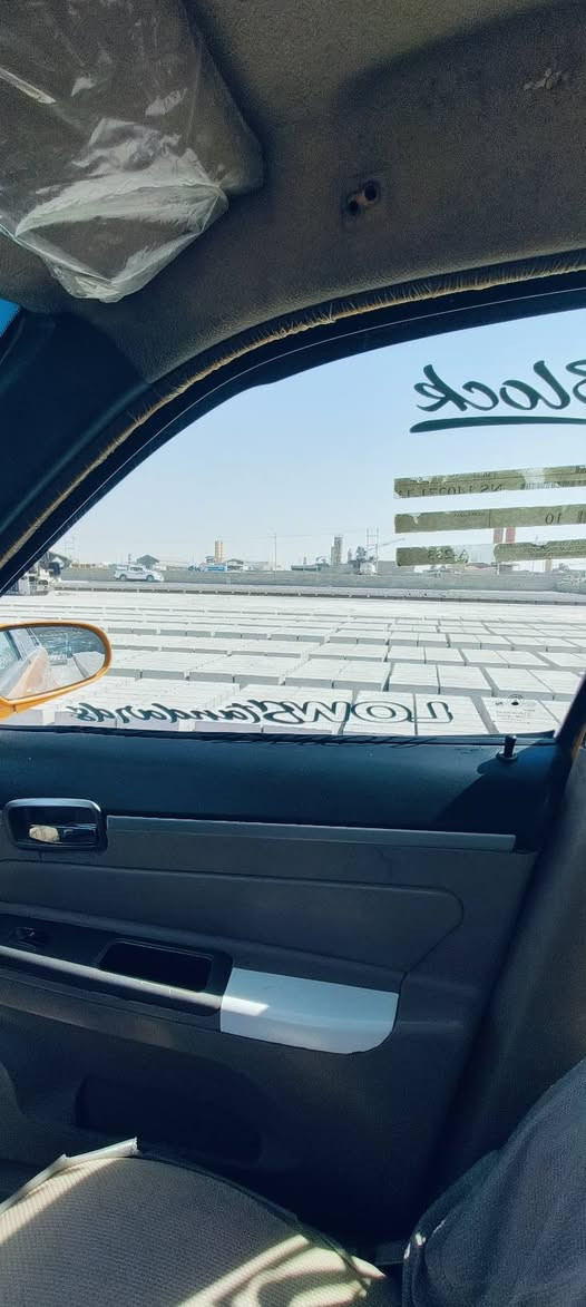 للبيع 2012 
محرك كورلا 
مابيها حادث فقط تلكيطات معجون 
تحويل من صاحبها الشرعي 
عندي وكاله عامه بيها
رقم جديد انكليزي
