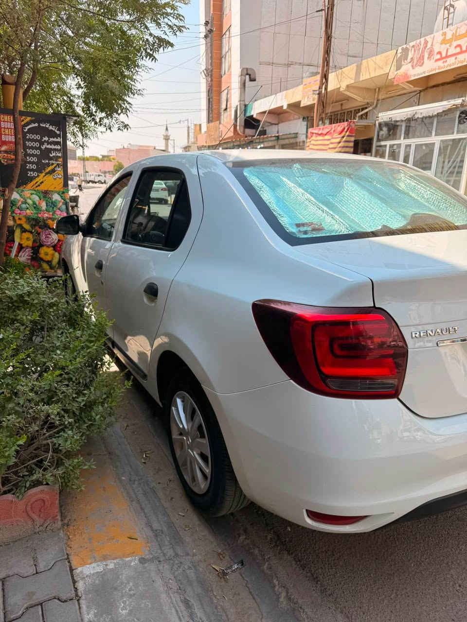 رينو سيمبول 2020 سياره جديده حيل صدر امامي خلفي كله جديد تايرات جديد 
بيها بارد كولش اصغير 
بدون نواقص شرط
ماشي 150 الف كيلو
سنويه2030 
هزه فحص كله جديد 
بطاقه بنزين بي
سعر 80 ومجال
استفسار *********** كركوك, العراق
