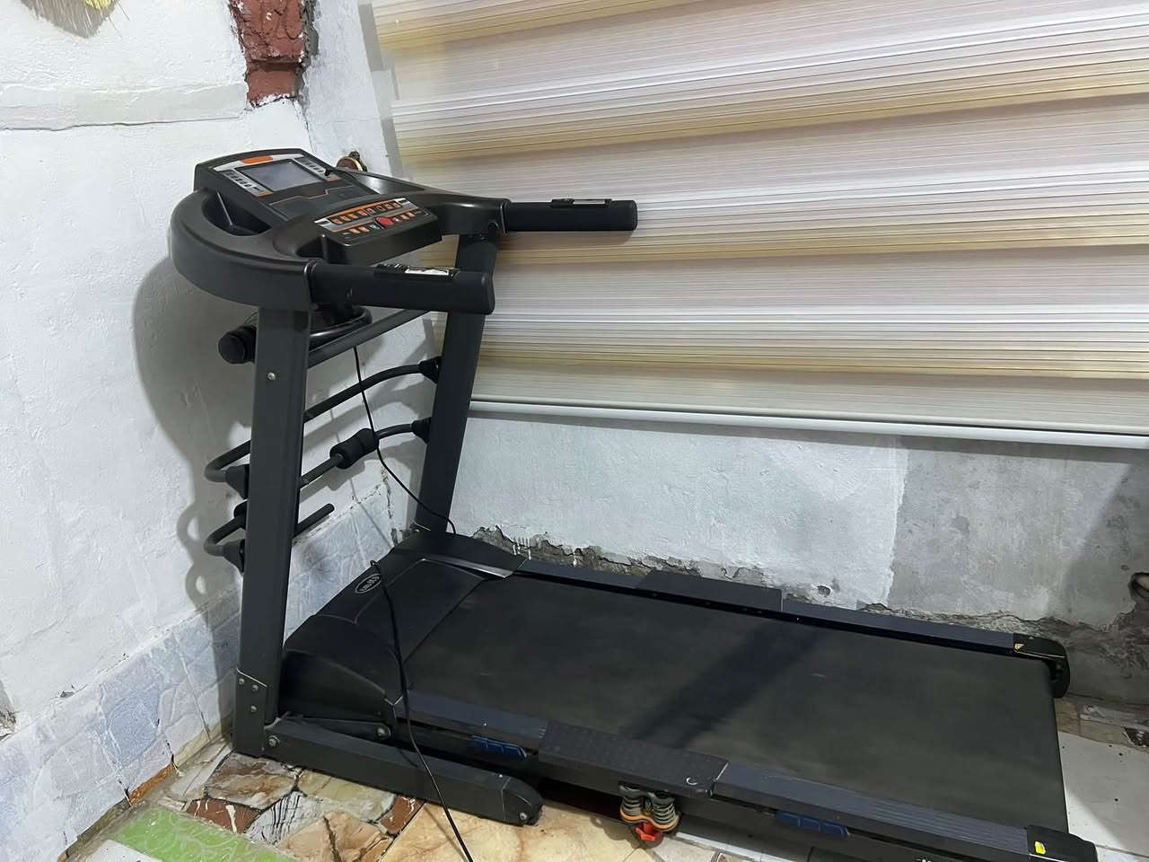 جهاز جري للبيع متواجد فيس
المكان الديوانيه ***********
