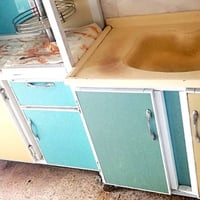 كاونتر • نضيف • سنك مترين ونص