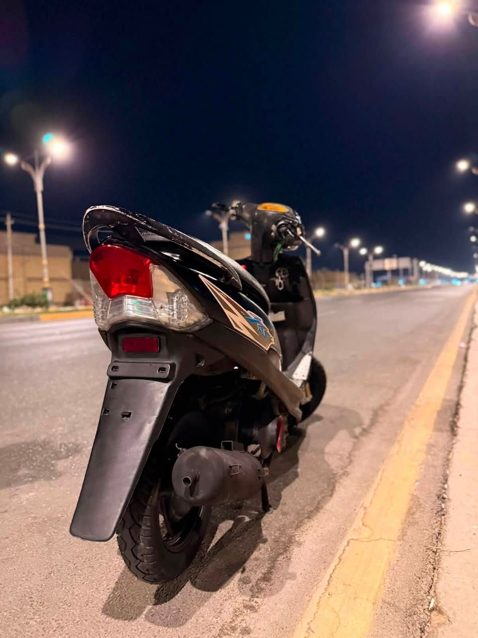 ماكس عدله للبيع ما مفتوحه 
السعر 400 وبيها مجال للشراي 
***********

